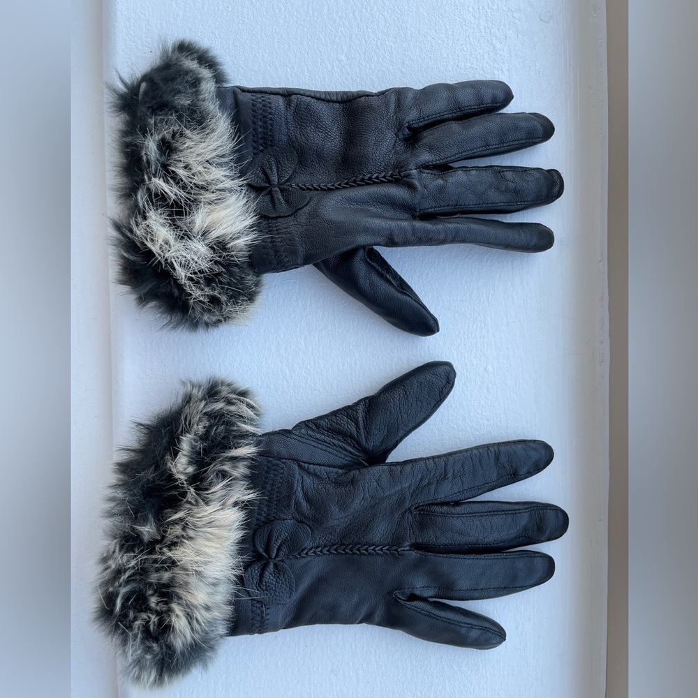 Leather gloves